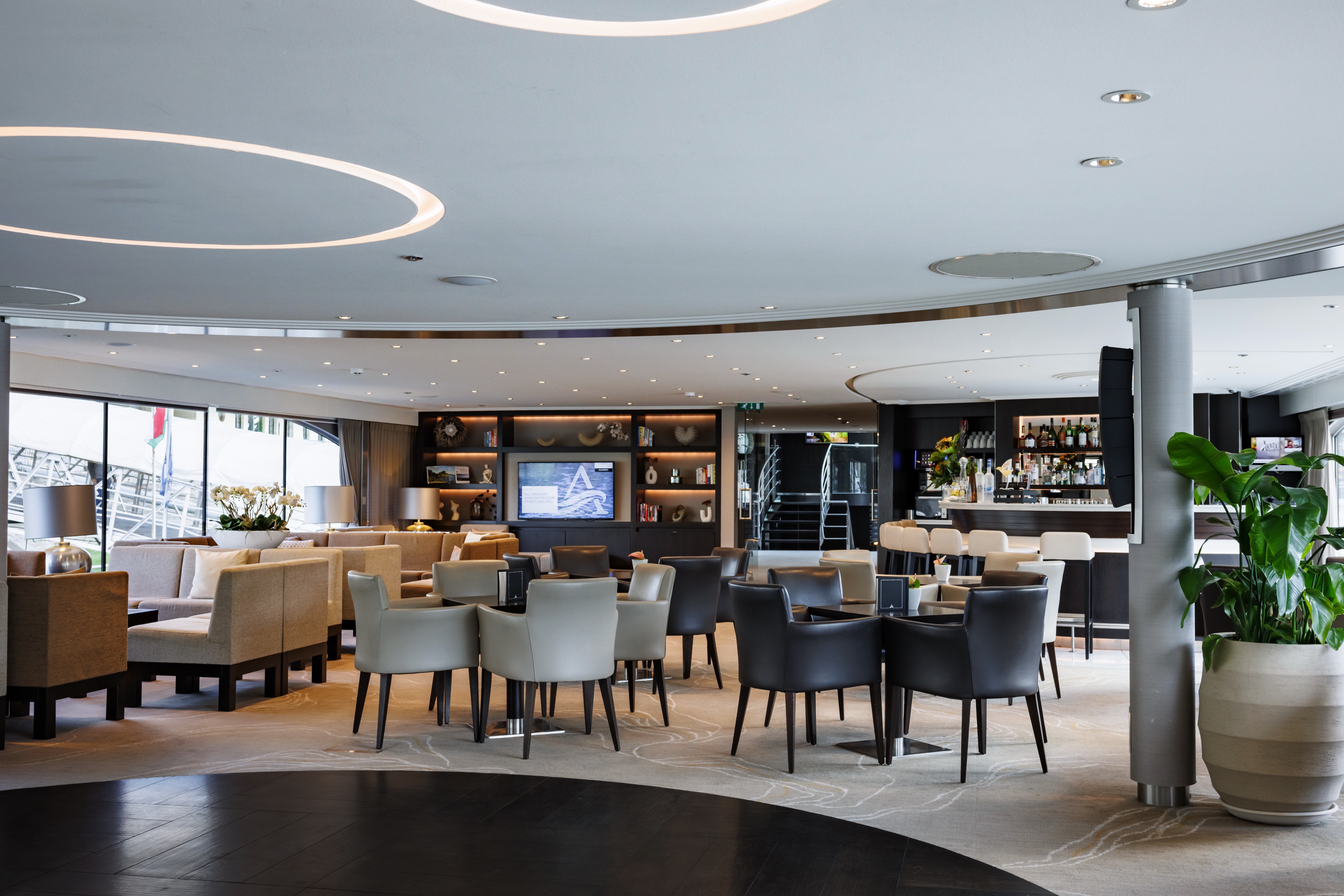 Avalon Passion - Panorama Lounge & Bar